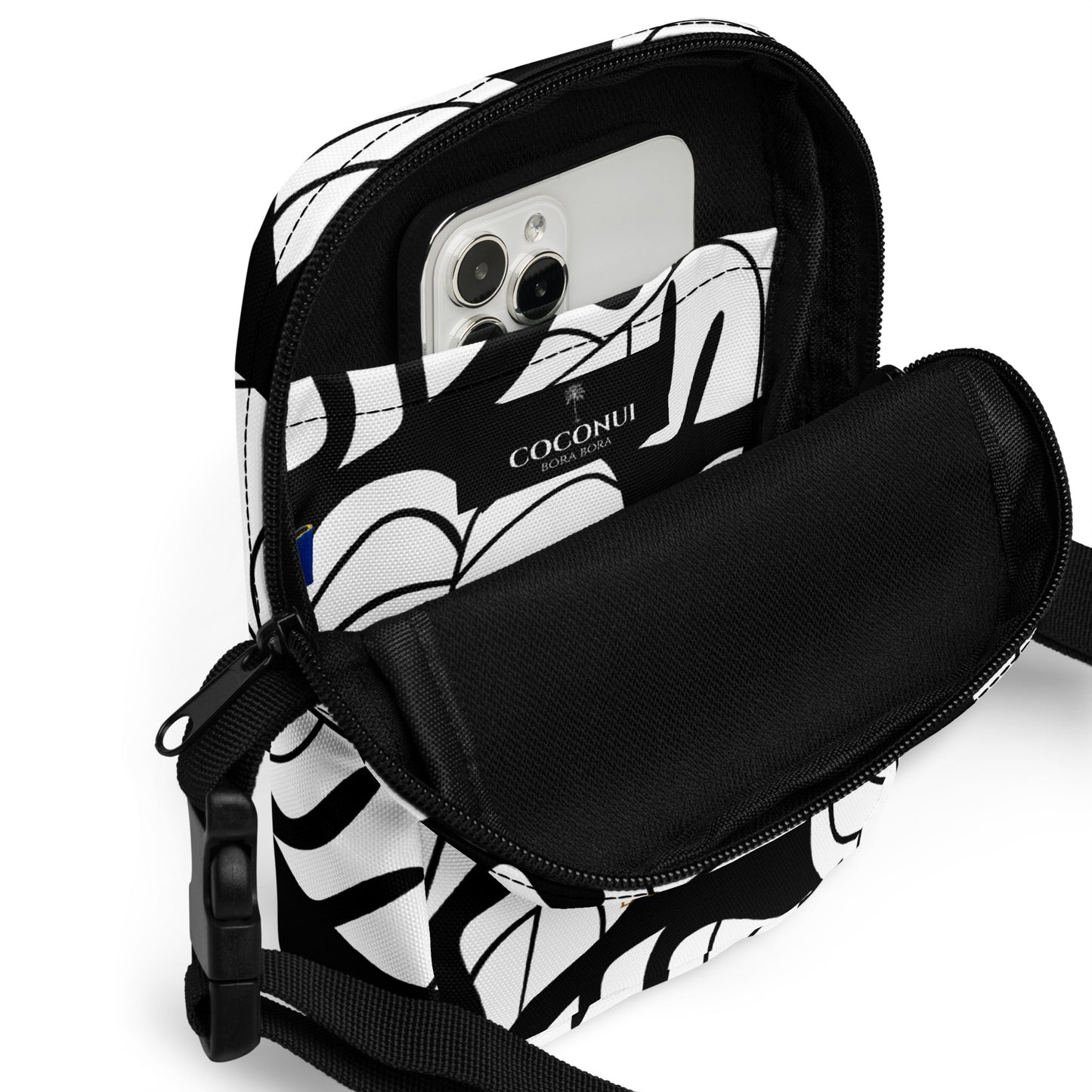 THE FENUA Crossbody Bag Monstera Black